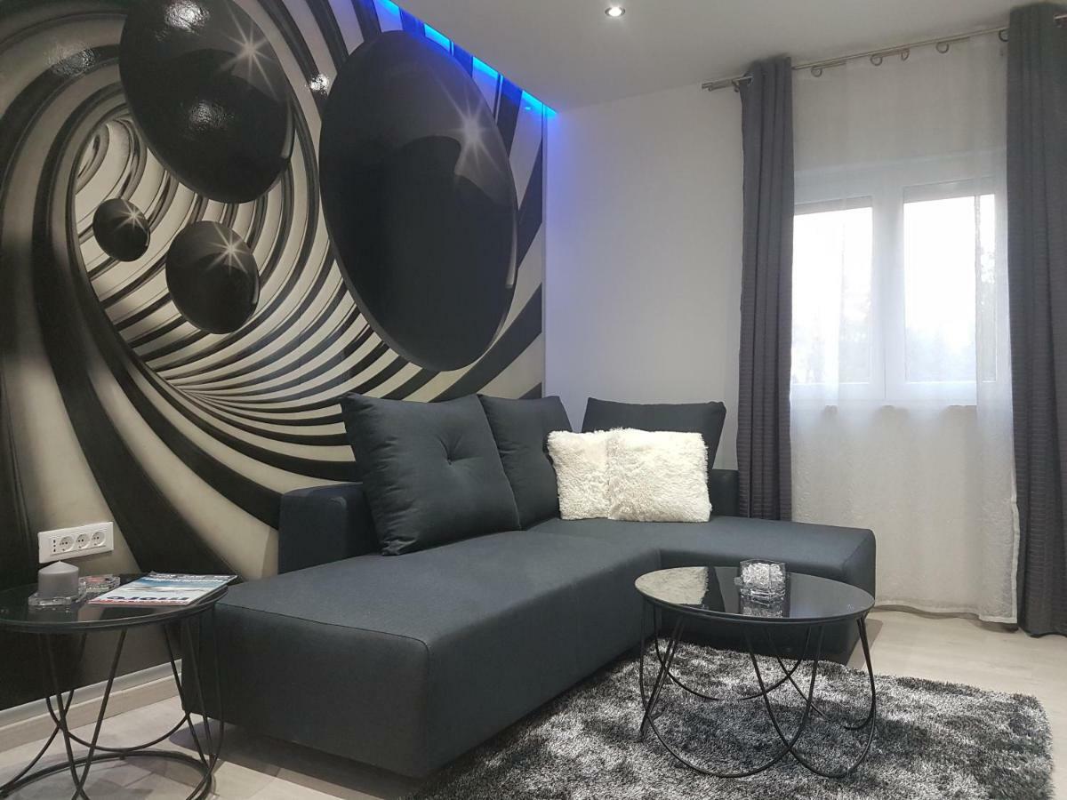 Palladium City Center Apartments Макарська Екстер'єр фото